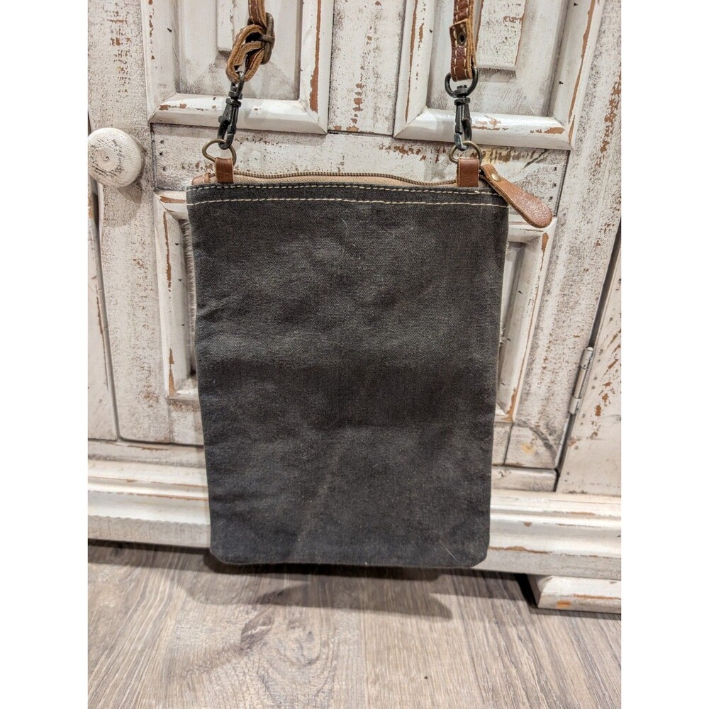 Myra Bag Freedom Forever Cowhide Leather Canvas USA Flag Crossbody Small Purse - Picture 2 of 6